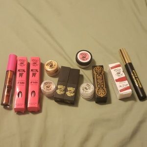 Medusa's Makeup Bundle